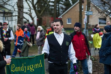 Bild 348 - Latuff Umzug